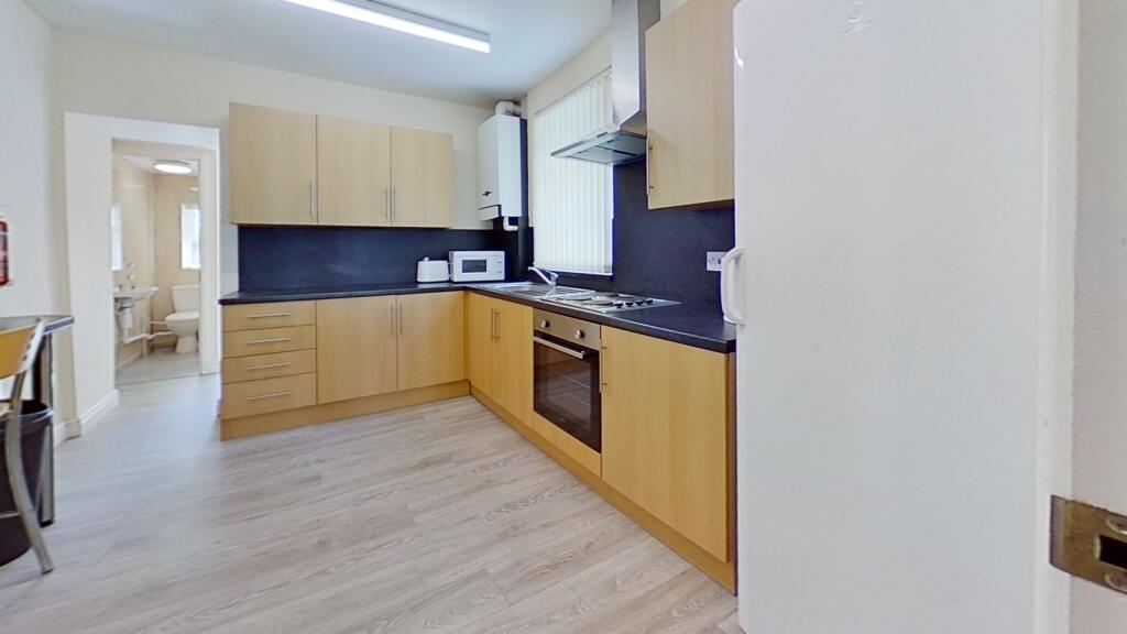 5 bed House Share for rent in Pontypridd. From Let Right Properties Ltd - Treforest