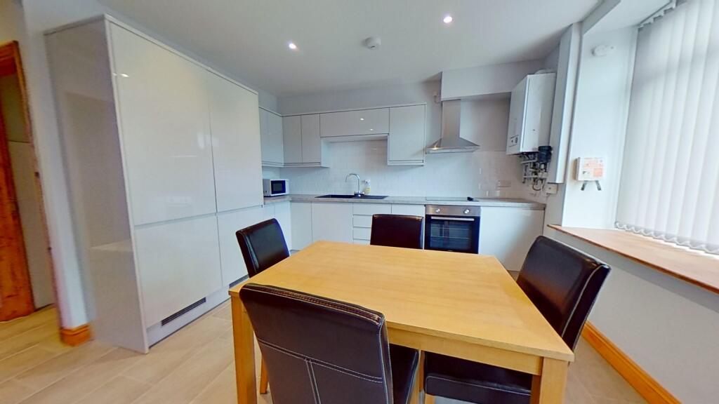 4 bed House Share for rent in Pontypridd. From Let Right Properties Ltd - Treforest