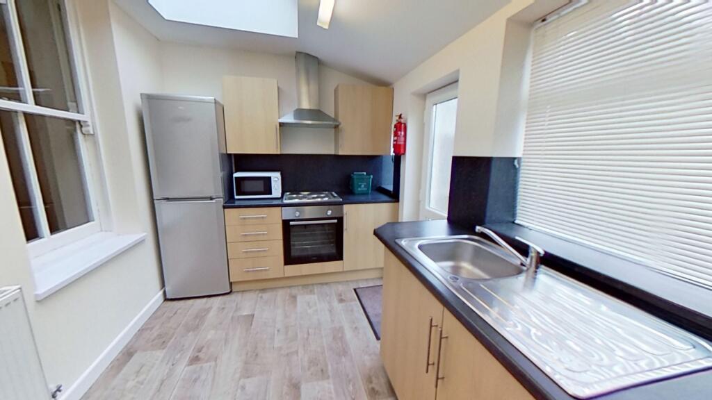 4 bed House Share for rent in Pontypridd. From Let Right Properties Ltd - Treforest