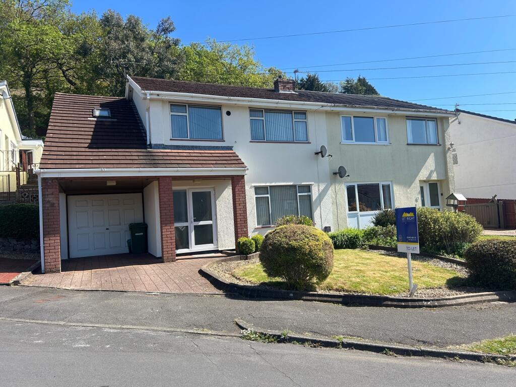 4 bed Semi Detached for rent in Talbot Green. From Let Right Properties Ltd - Treforest