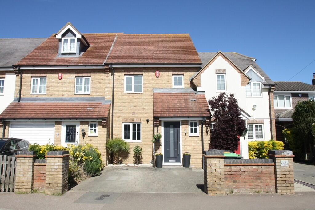 3 bed Mid Terraced House for rent in Great Barford. From Lane & Holmes - Bedford