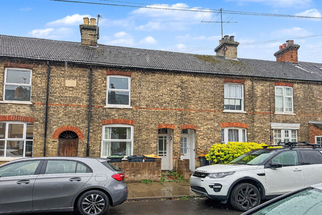 2 bed Mid Terraced House for rent in Bedford. From Lane & Holmes - Bedford