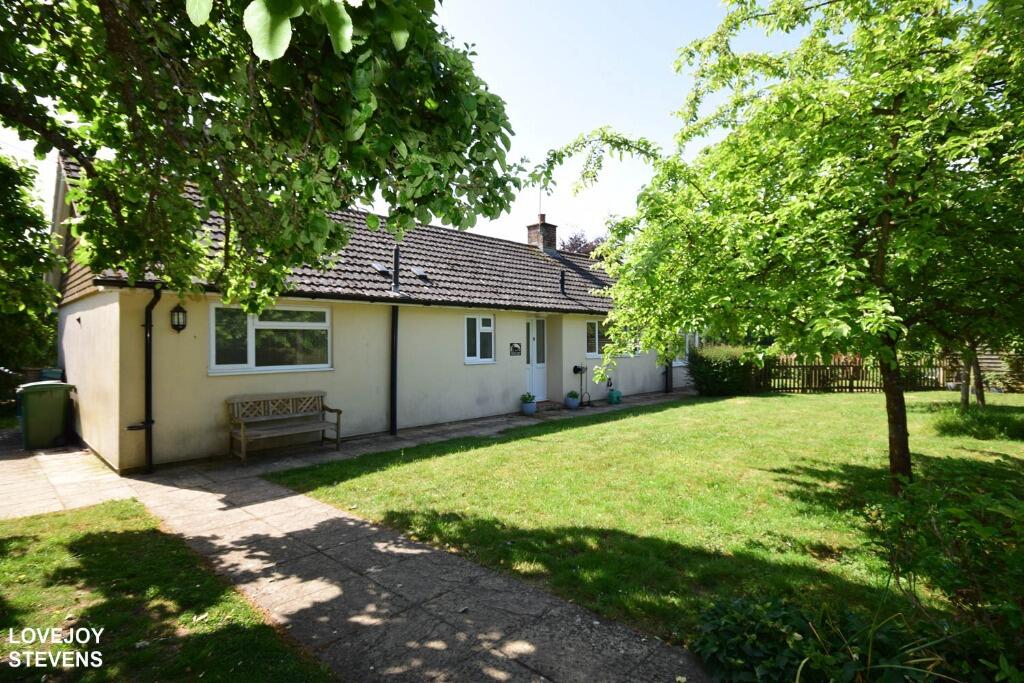 3 bed Bungalow for rent in Chaddleworth. From Lovejoy Stevens - Newbury