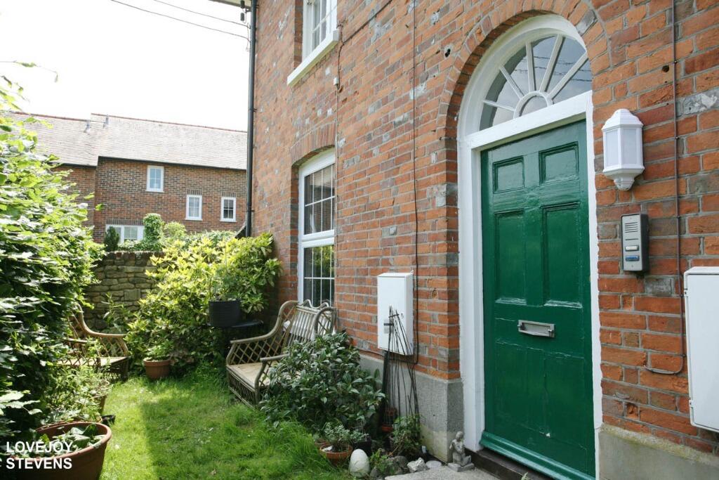 1 bed 1st Floor Flat for rent in Hungerford. From Lovejoy Stevens - Newbury