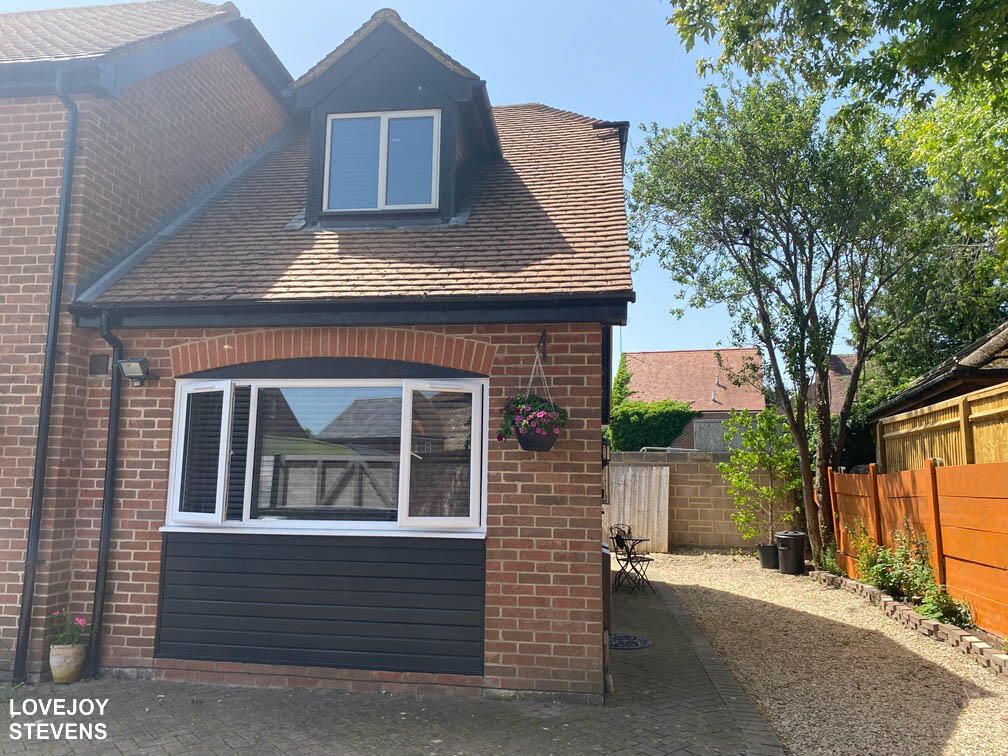 1 bed 1st Floor Flat for rent in Lambourn. From Lovejoy Stevens - Newbury