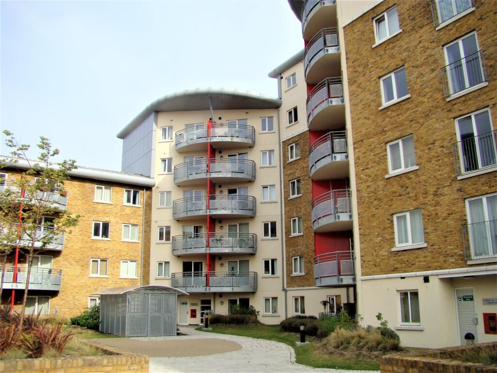 2 bed Apartment for rent in Bow. From Lloyds Residential - Bethnal Green