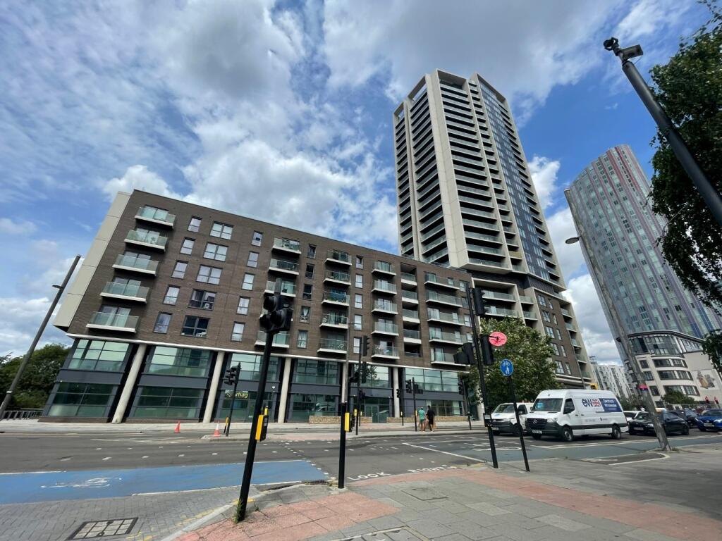 2 bed Apartment for rent in Stratford. From Lloyds Residential - Bethnal Green