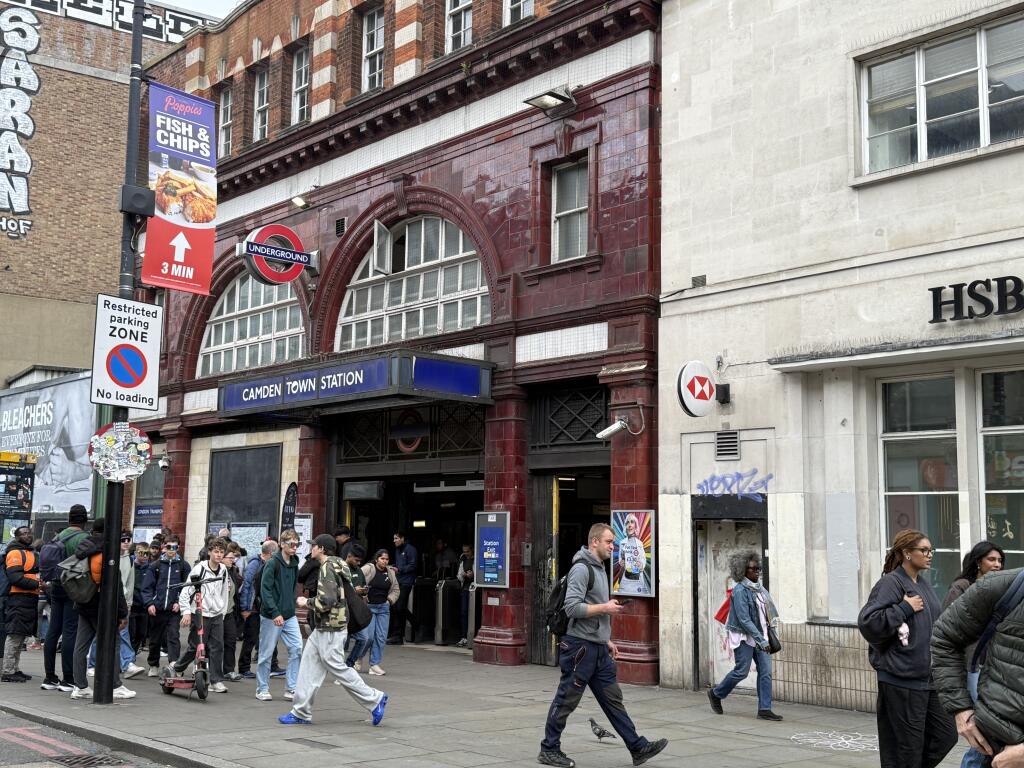 2 bed 1st Floor Flat for rent in Camden Town. From London Property Zone - London