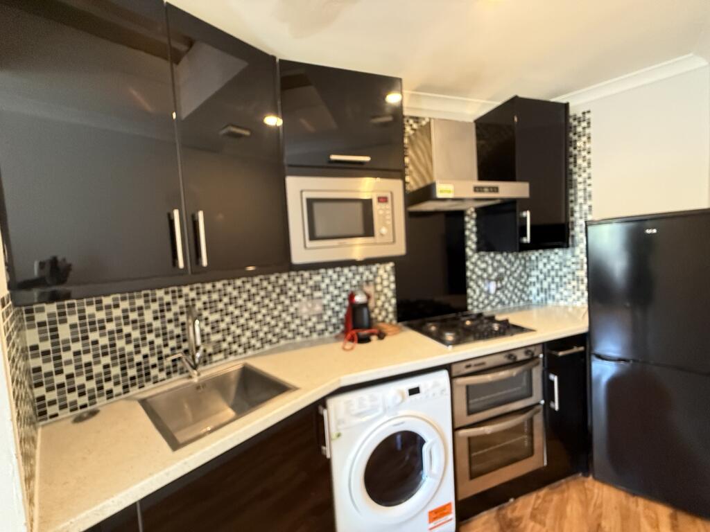 2 bed 1st Floor Flat for rent in London. From London Property Zone - London