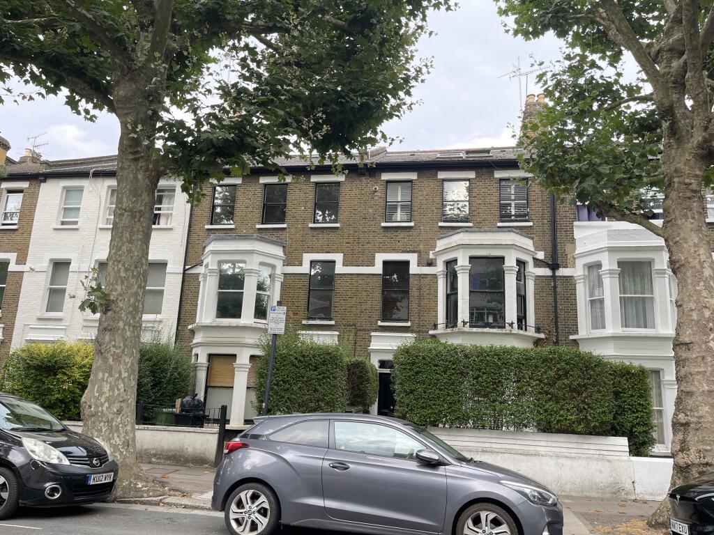 1 bed 1st Floor Flat for rent in Hammersmith. From London Property Zone - London 1 bed 1st Floor Flat for rent in Hammersmith. From London Property Zone - London