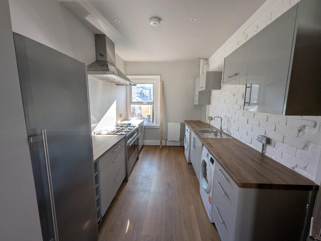 1 bed 1st Floor Flat for rent in Bath. From Liane Hanks Residential - Bath