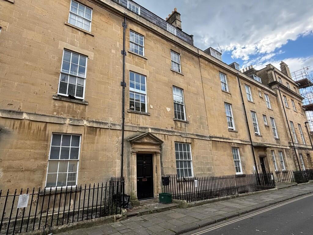 1 bed 1st Floor Flat for rent in Upper Swainswick. From Liane Hanks Residential - Bath 1 bed 1st Floor Flat for rent in Upper Swainswick. From Liane Hanks Residential - Bath