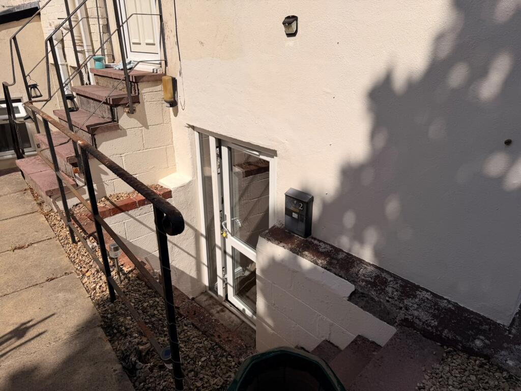1 bed 1st Floor Flat for rent in Englishcombe. From Liane Hanks Residential - Bath 1 bed 1st Floor Flat for rent in Englishcombe. From Liane Hanks Residential - Bath
