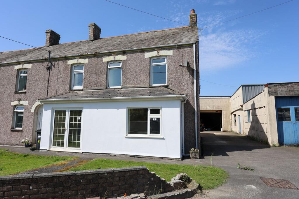 3 bed Semi Detached for rent in St Austell. From Liddicoat & Company - St Austell