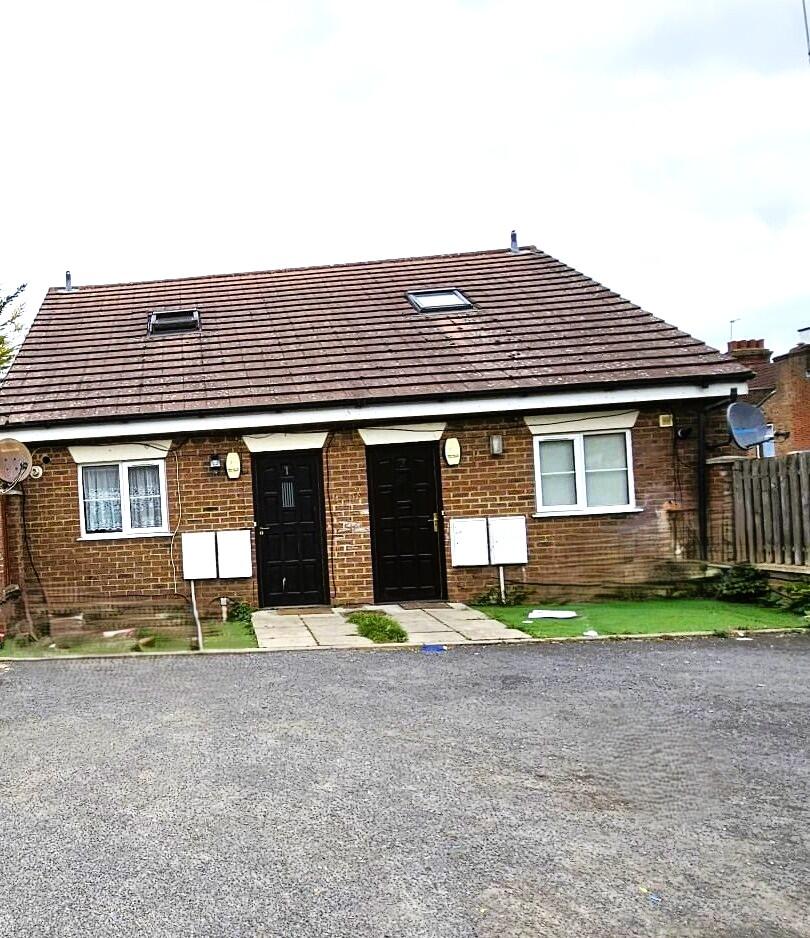 2 bed Bungalow for rent in Luton. From Luton Heights Ltd - Luton