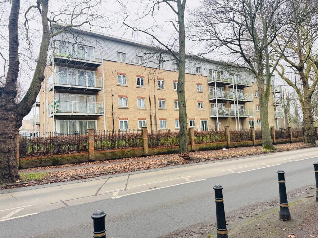 2 bed 1st Floor Flat for rent in Streatley. From Luton Heights Ltd - Luton