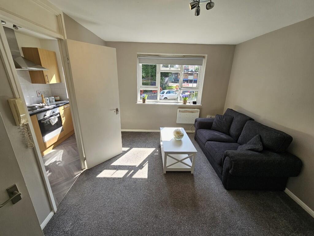 0 bed Studio for rent in Streatley. From Luton Heights Ltd - Luton