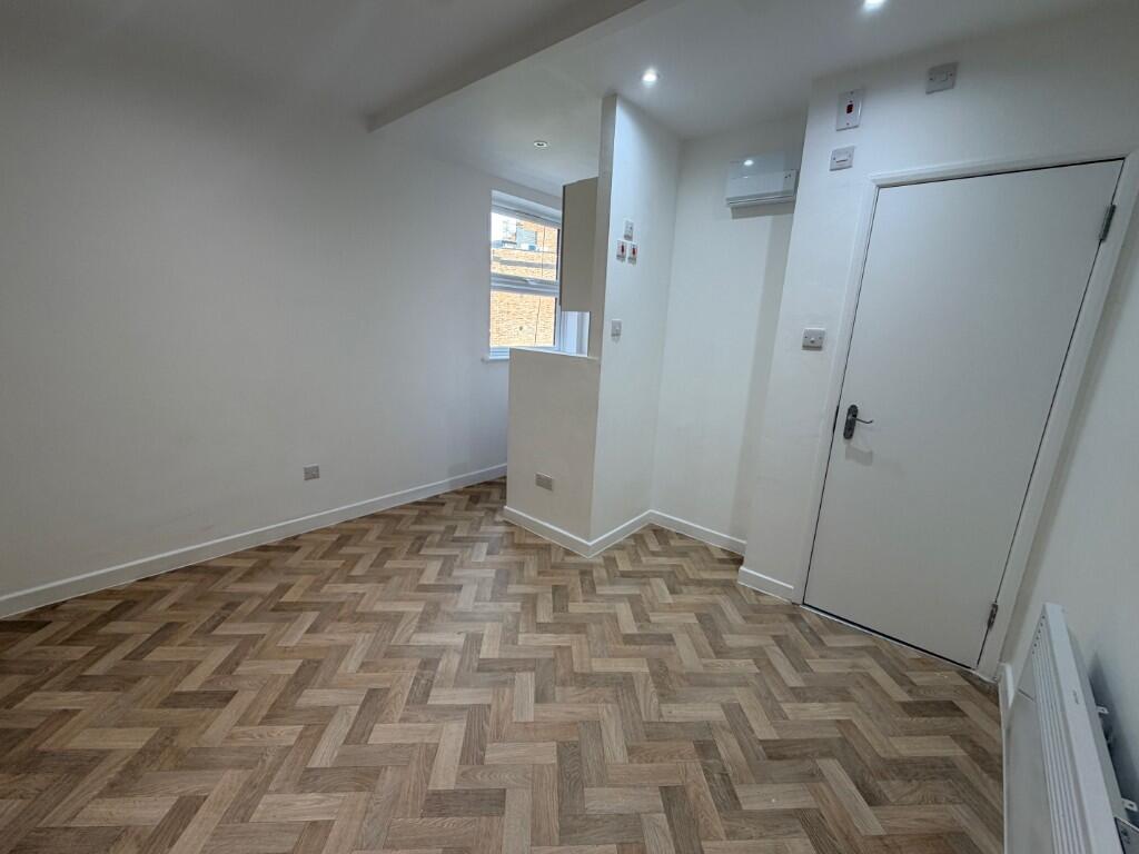 0 bed Studio for rent in Luton. From Luton Heights Ltd - Luton