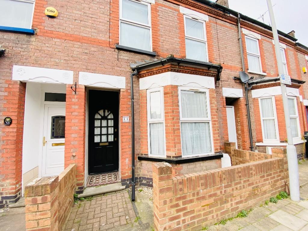 3 bed Mid Terraced House for rent in Cockernhoe. From Luton Heights Ltd - Luton
