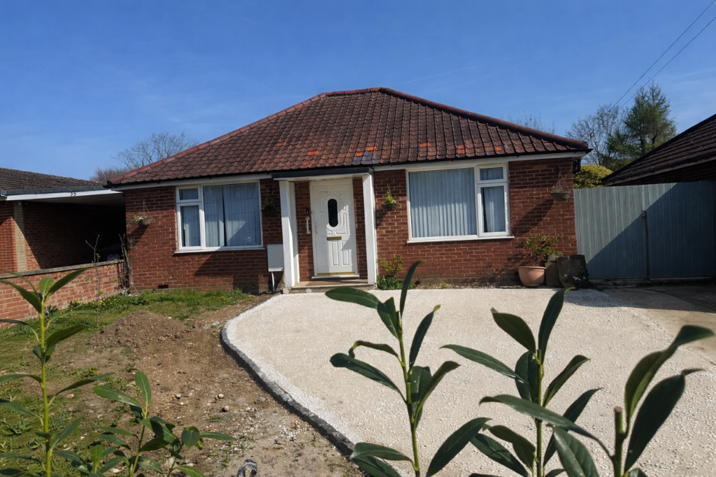 3 bed Bungalow for rent in Mangrove Green. From Luton Heights Ltd - Luton