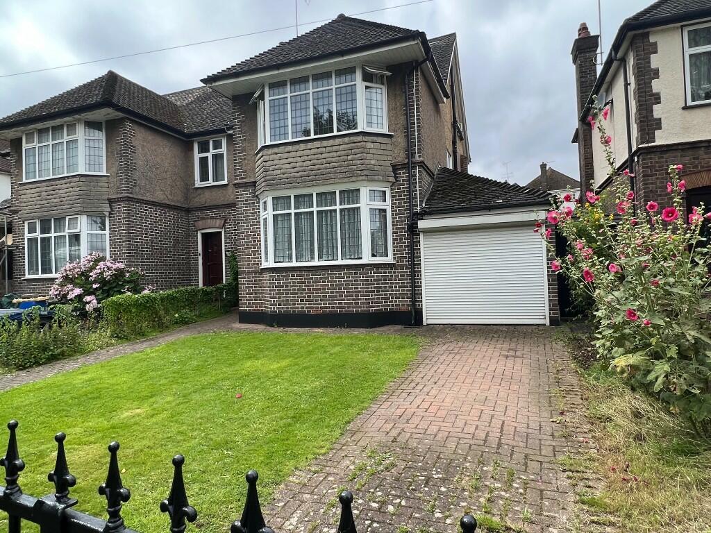 5 bed Semi Detached for rent in Streatley. From Luton Heights Ltd - Luton