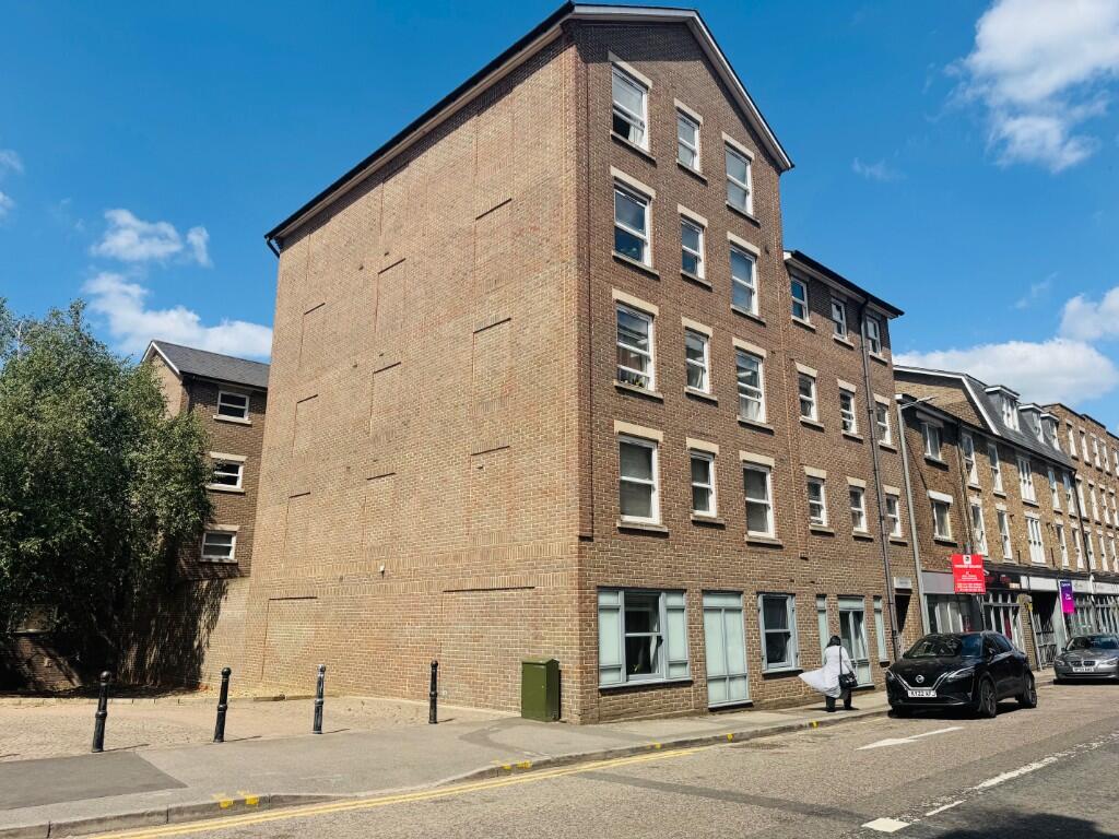 1 bed 1st Floor Flat for rent in Luton. From Luton Heights Ltd - Luton