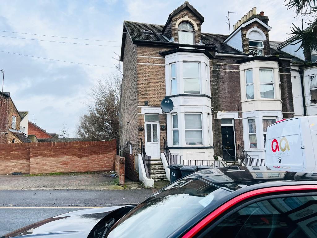 1 bed 1st Floor Flat for rent in Luton. From Luton Heights Ltd - Luton