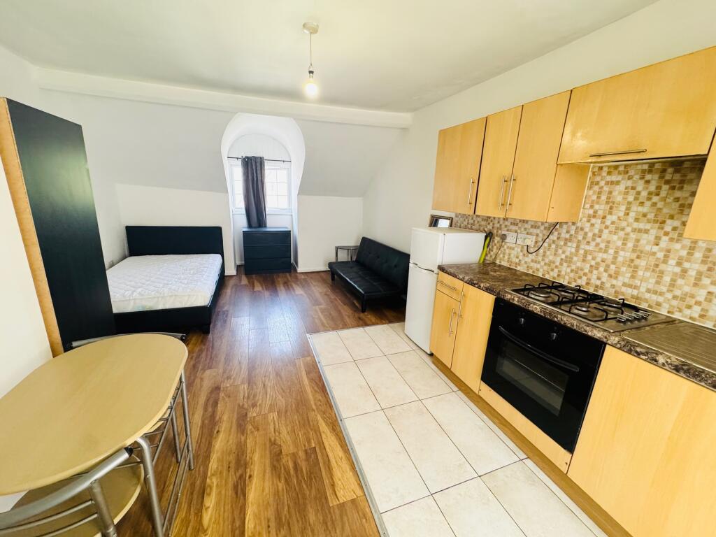 4 bed 1st Floor Flat for rent in Luton. From Luton Heights Ltd - Luton