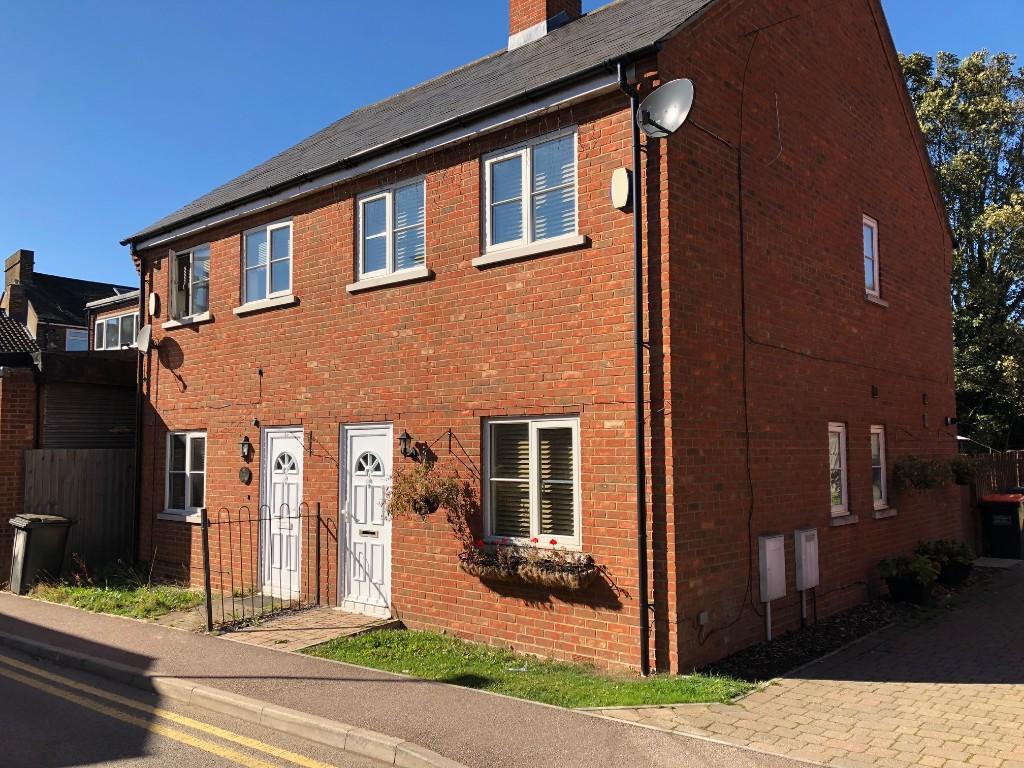 3 bed Semi Detached for rent in Houghton Regis. From Luton Heights Ltd - Luton 3 bed Semi Detached for rent in Houghton Regis. From Luton Heights Ltd - Luton