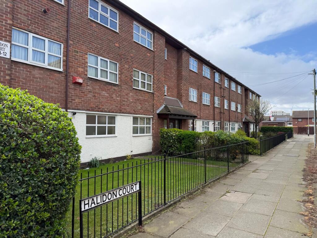 2 bed 1st Floor Flat for rent in Bootle. From Lyons Estates Ltd - Liverpool