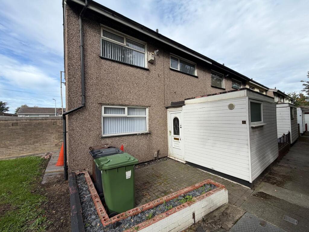3 bed Town House for rent in Bootle. From Lyons Estates Ltd - Liverpool