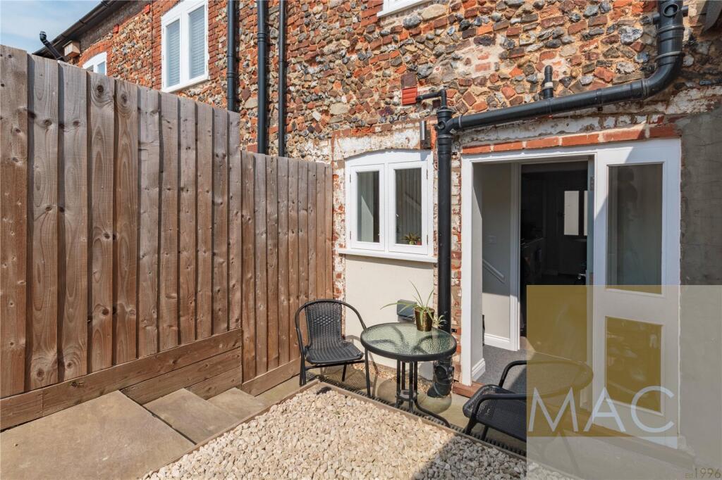 1 bed Mid Terraced House for rent in Bury St Edmunds. From Mac Estates - Brandon 1 bed Mid Terraced House for rent in Bury St Edmunds. From Mac Estates - Brandon