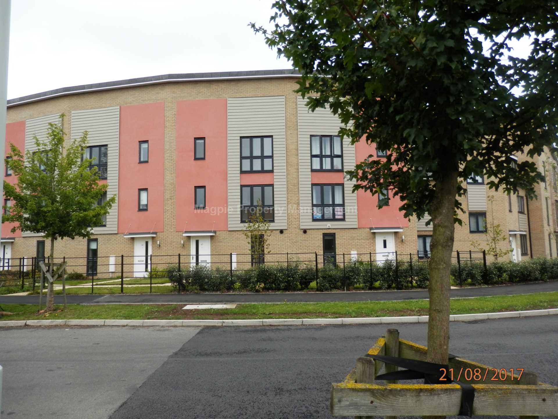 3 bed Town House for rent in St Neots. From Magpie Property Management - St Neots