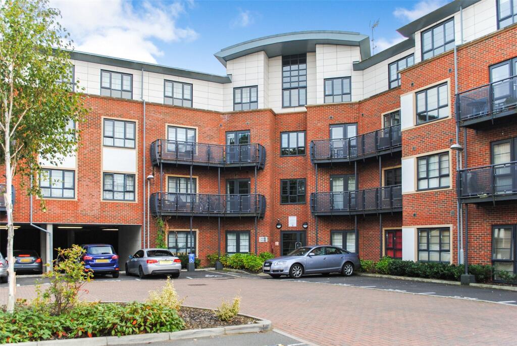2 bed Apartment for rent in Farnborough. From Mackenzie Smith - Farnborough