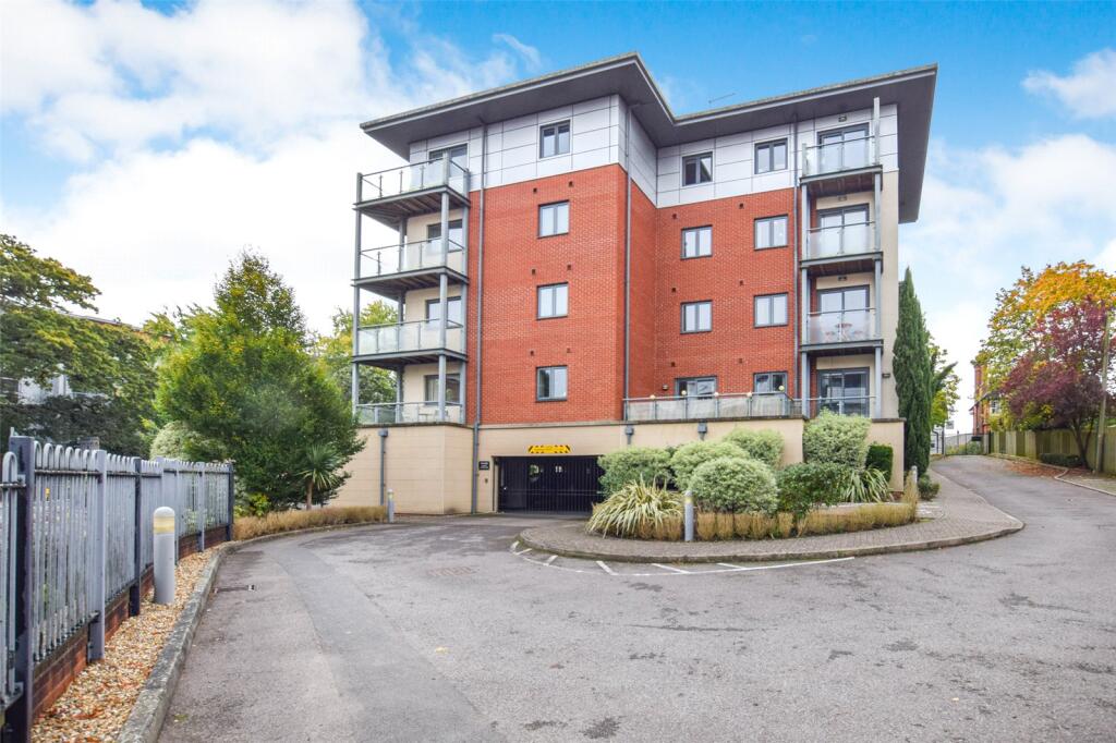 2 bed Apartment for rent in Farnborough. From Mackenzie Smith - Farnborough