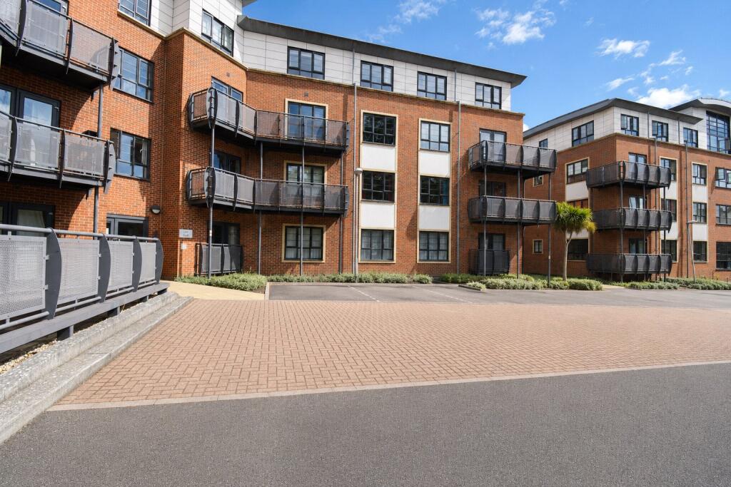1 bed Apartment for rent in Farnborough. From Mackenzie Smith - Farnborough