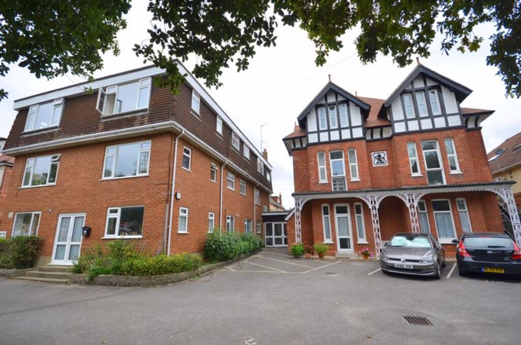 2 bed 1st Floor Flat for rent in Bournemouth. From MK Estates - Bournemouth 2 bed 1st Floor Flat for rent in Bournemouth. From MK Estates - Bournemouth