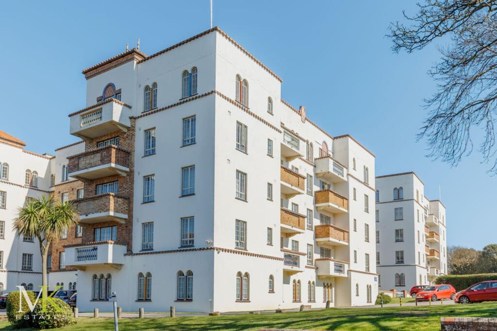 2 bed 1st Floor Flat for rent in Bournemouth. From MK Estates - Bournemouth