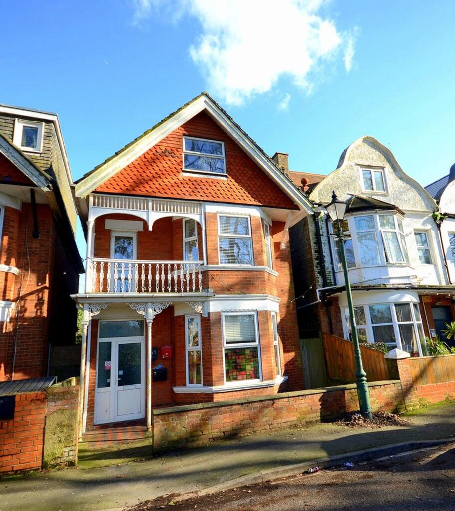 2 bed 1st Floor Flat for rent in Bournemouth. From MK Estates - Bournemouth 2 bed 1st Floor Flat for rent in Bournemouth. From MK Estates - Bournemouth