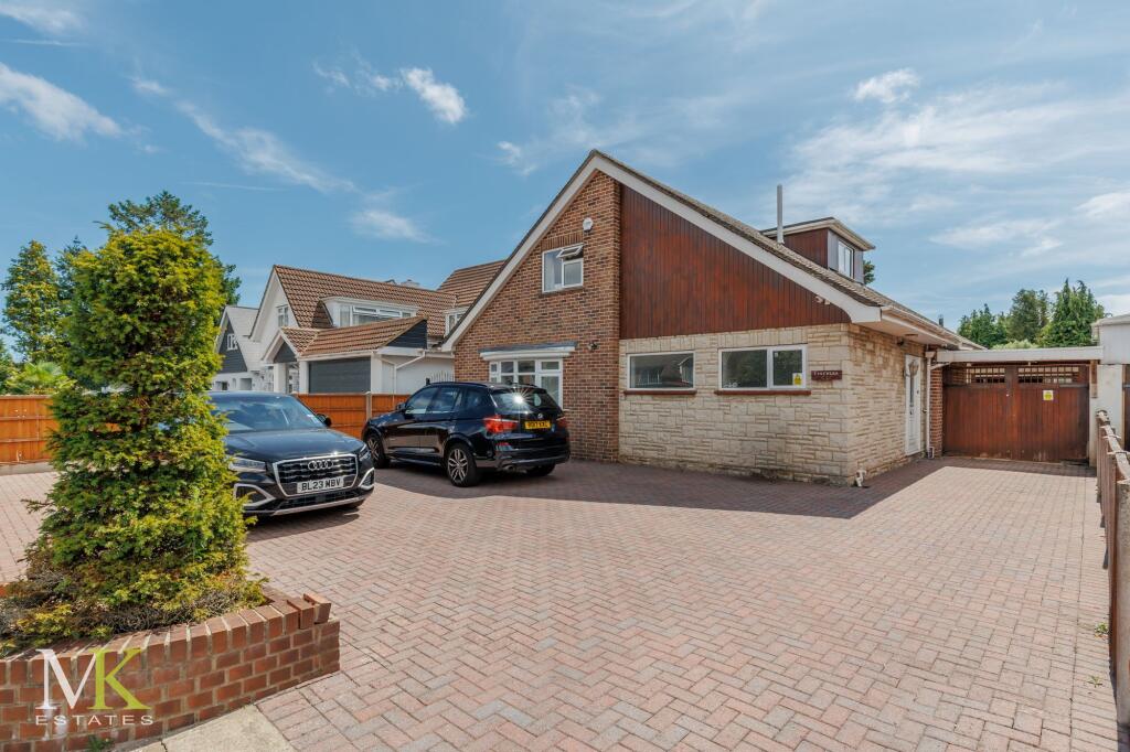 3 bed Detached bungalow for rent in Bournemouth. From MK Estates - Bournemouth 3 bed Detached bungalow for rent in Bournemouth. From MK Estates - Bournemouth