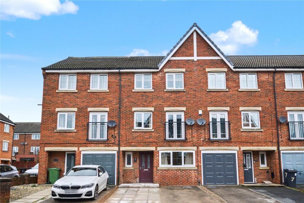 4 bed Town House for rent in Leeds. From Manning Stainton - Morley