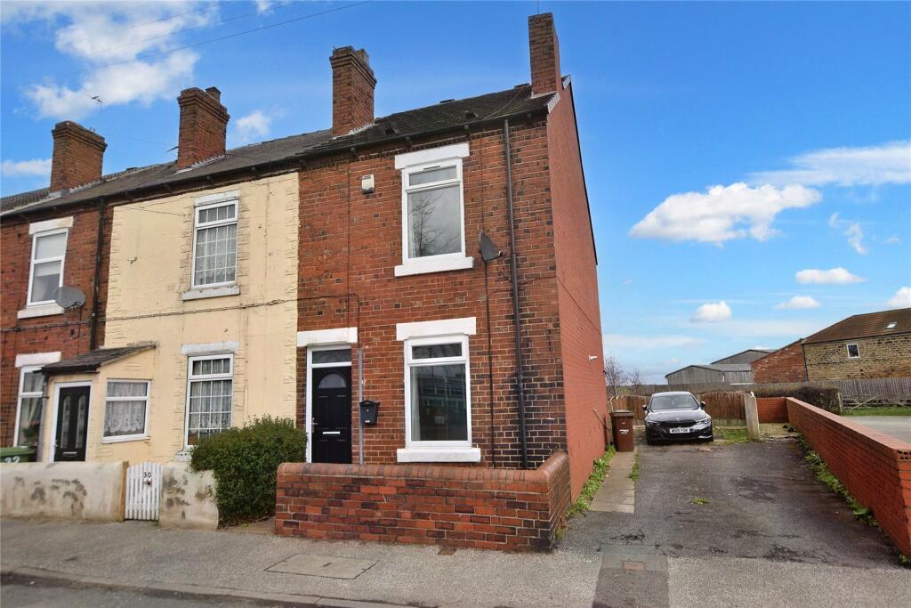 2 bed Mid Terraced House for rent in Ackton. From Manning Stainton - Morley