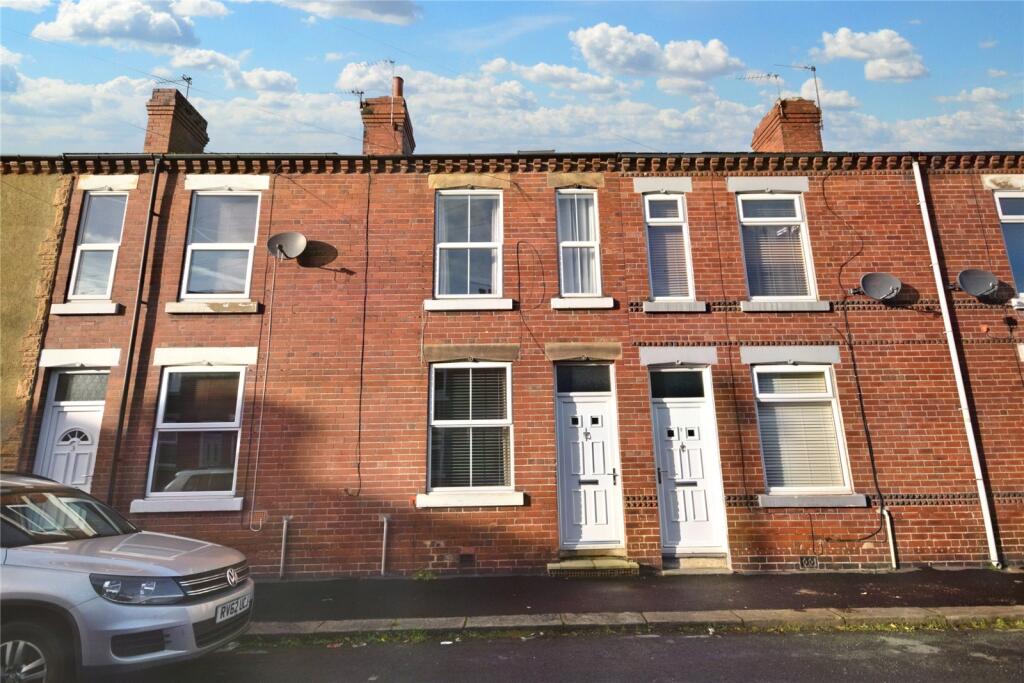 2 bed Mid Terraced House for rent in Heath. From Manning Stainton - Morley