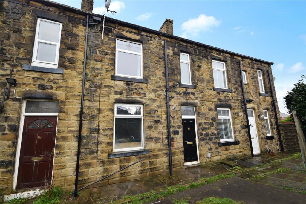 2 bed Mid Terraced House for rent in Morley. From Manning Stainton - Morley