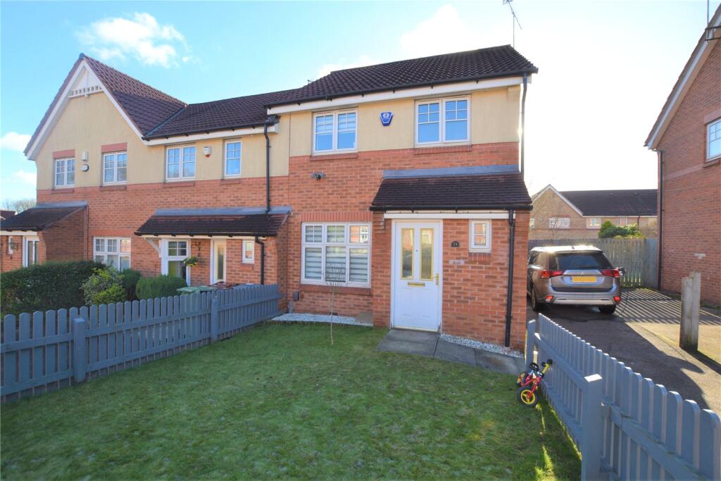 3 bed Mid Terraced House for rent in Leeds. From Manning Stainton - Morley