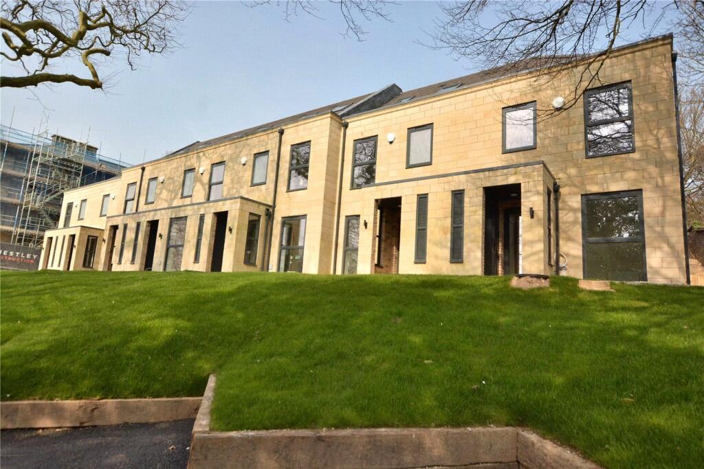 3 bed Town House for rent in Troydale. From Manning Stainton - Morley