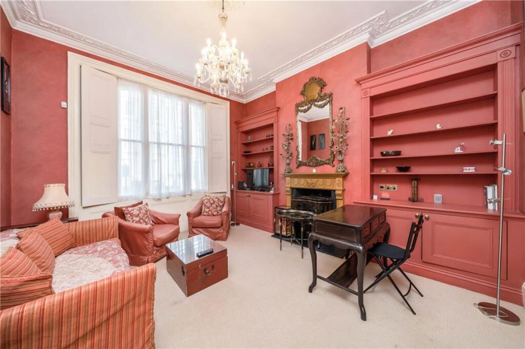 1 bed 1st Floor Flat for rent in Chelsea. From Marsh & Parsons - Chelsea