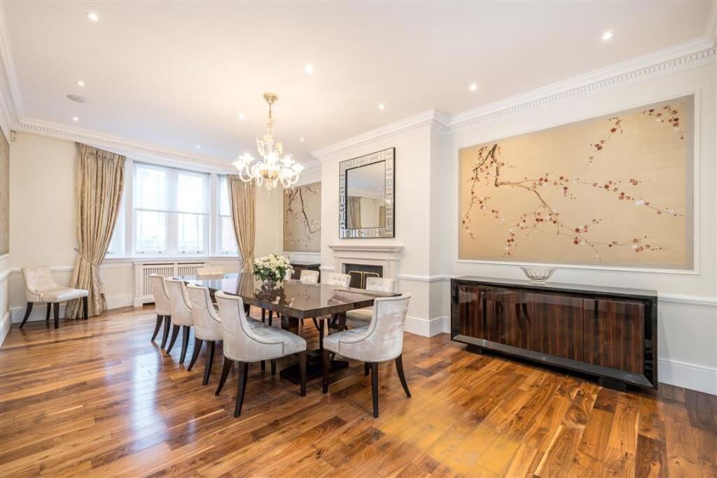 7 bed Mid Terraced House for rent in Chelsea. From Marsh & Parsons - Chelsea