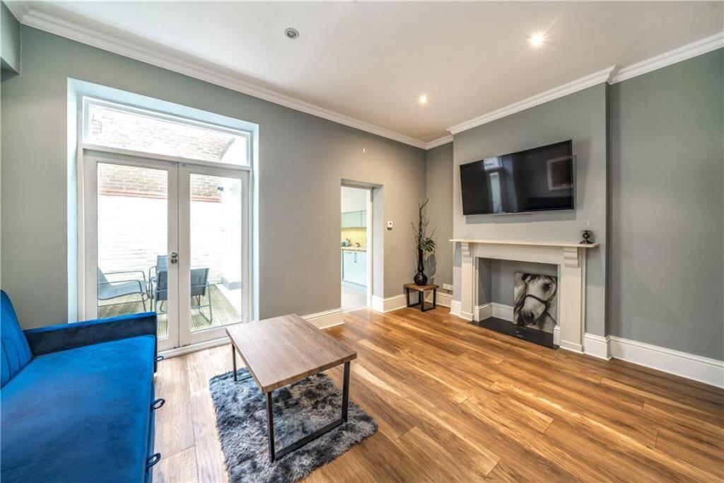 1 bed 1st Floor Flat for rent in Chelsea. From Marsh & Parsons - Chelsea