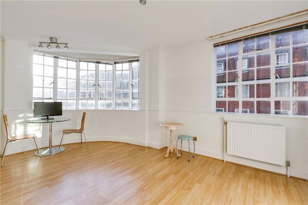 1 bed 1st Floor Flat for rent in Chelsea. From Marsh & Parsons - Chelsea
